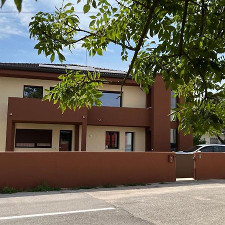 Vive Apartments Visit Veneto Express Кастельфранко-Венето Екстер'єр фото